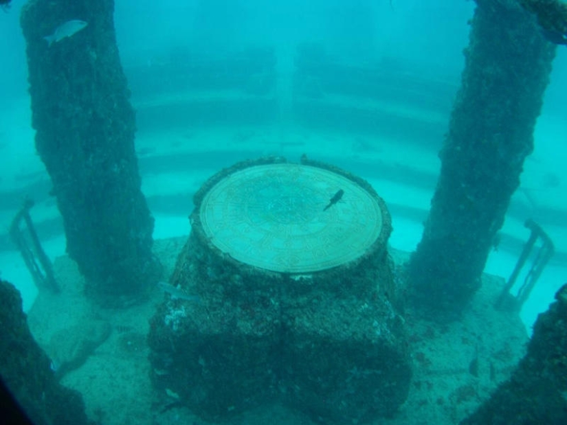Neptune Memorial: an underwater cemetery off the coast of Florida