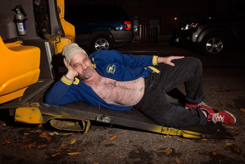 New York taxi drivers starred again for anti-glamour calendar