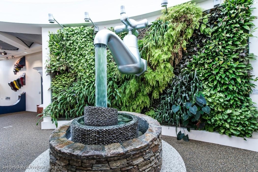 New Zealand. Puzzling World