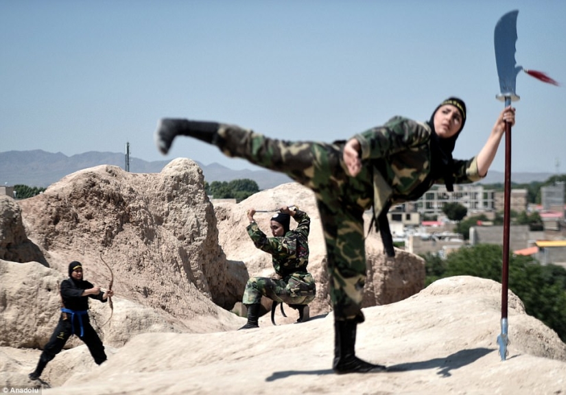 Ninja in hijabs: how iranian women learn martial arts in the desert