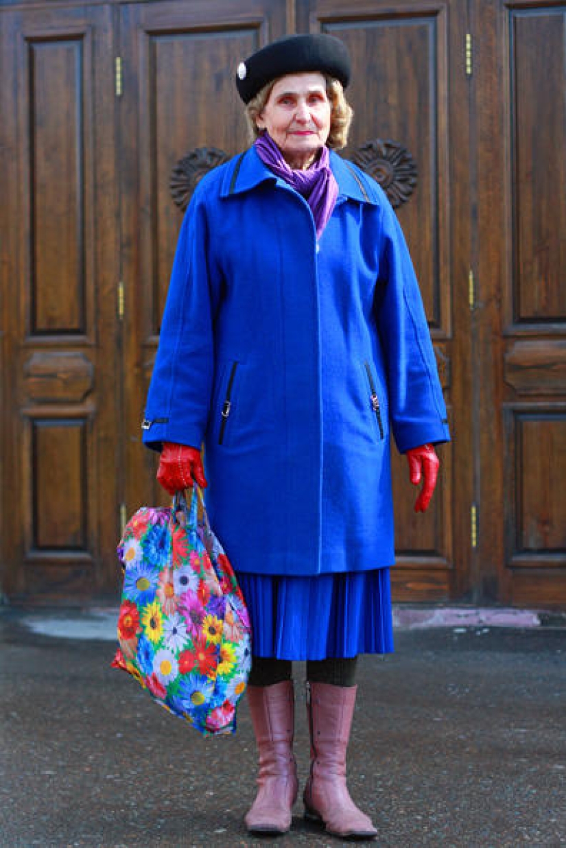 No matter what: stylish Russian pensioners