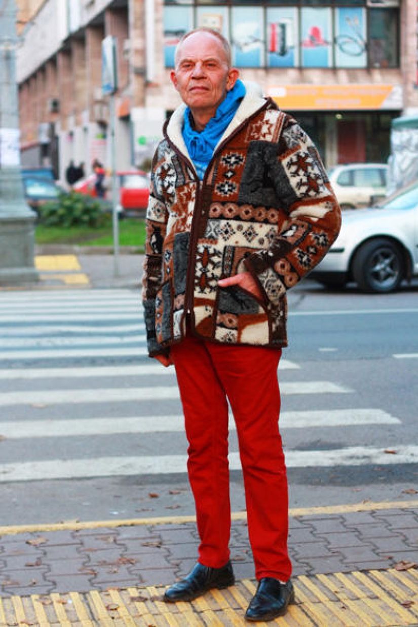 No matter what: stylish Russian pensioners