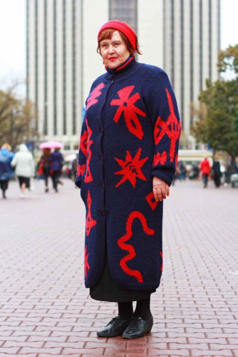 No matter what: stylish Russian pensioners