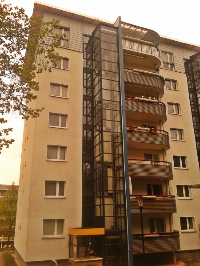 No se puede demoler, reparar: cómo los alemanes convierten su "Khrushchevki" en una vivienda digna