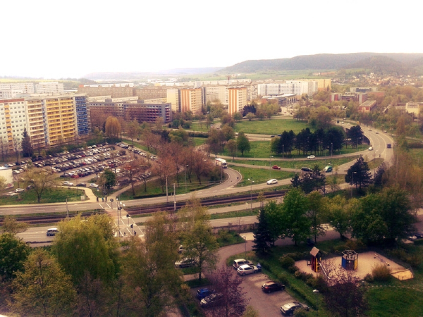 No se puede demoler, reparar: cómo los alemanes convierten su "Khrushchevki" en una vivienda digna