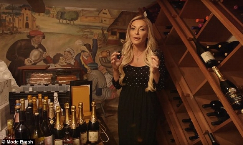 No se puede prohibir vivir ricamente: así luce la mansión del dueño de Playboy valorada en $200 millones No se puede prohibir vivir ricamente: así luce la mansión del dueño de Playboy valorada en $200 millones