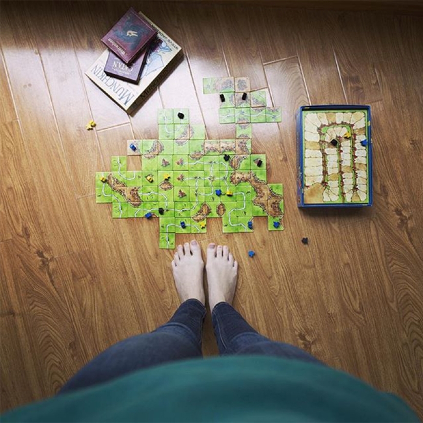 Nogagram. How the limbs of an ordinary girl won the likes of thousands of Instagram users Nogagram. How the limbs of an ordinary girl won the likes of thousands of Instagram users