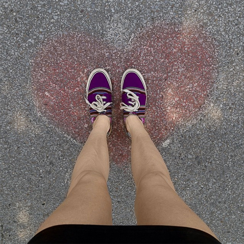 Nogagram. How the limbs of an ordinary girl won the likes of thousands of Instagram users Nogagram. How the limbs of an ordinary girl won the likes of thousands of Instagram users