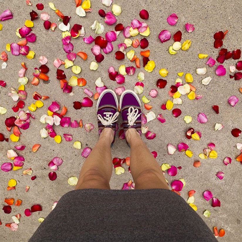 Nogagram. How the limbs of an ordinary girl won the likes of thousands of Instagram users Nogagram. How the limbs of an ordinary girl won the likes of thousands of Instagram users