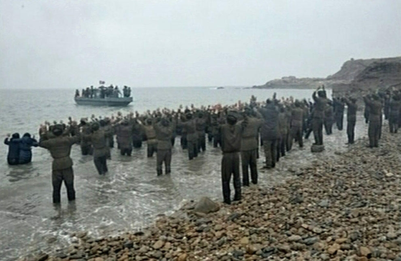 North Korea put missiles on alert and aims at the US