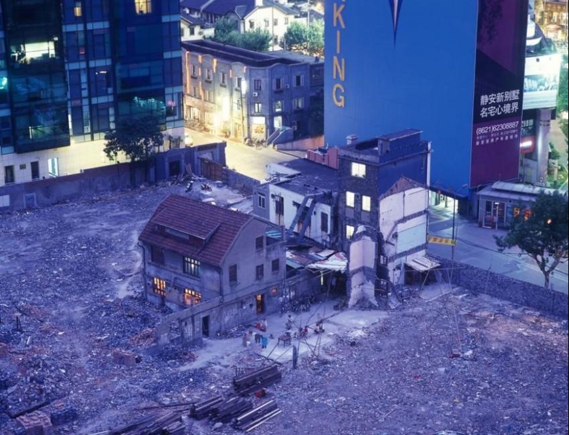 nosotros mismos estamos fuera de lugar