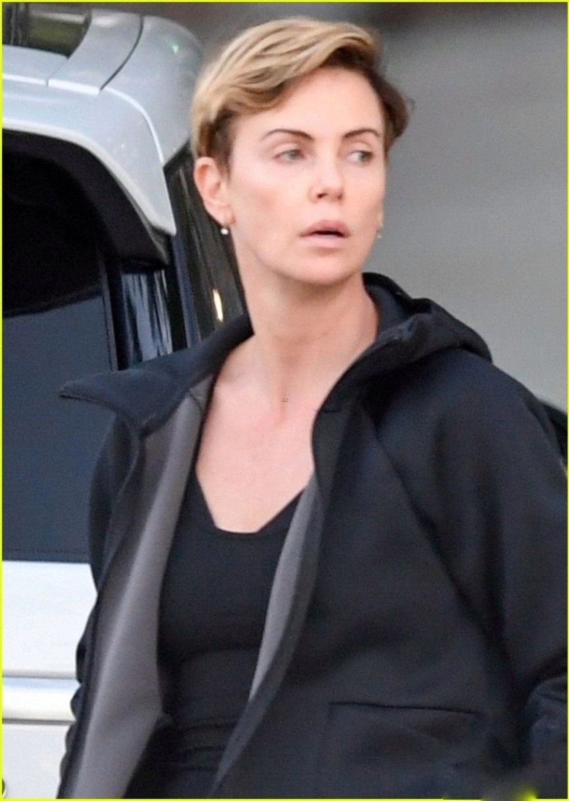 Not so beautiful anymore - 6 famous women who were beautiful in the 90s, but now they are not Not so beautiful anymore - 6 famous women who were beautiful in the 90s, but now they are not