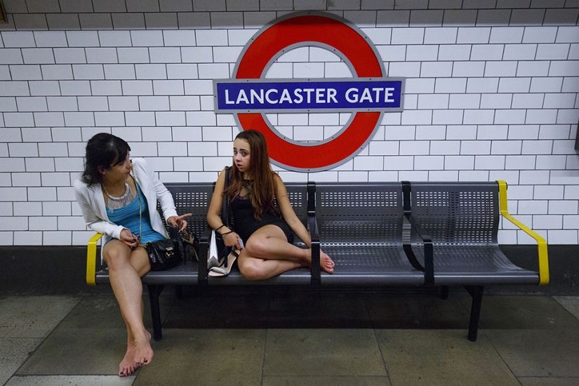 Not to fly into the negative: how to pay for the trip