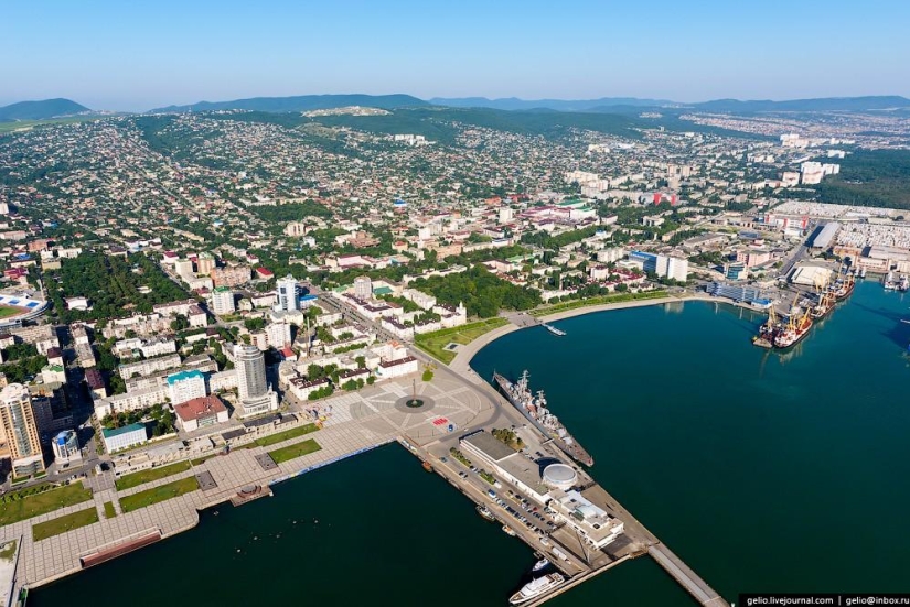 Novorossiysk and Gelendzhik from a height Novorossiysk and Gelendzhik from a height
