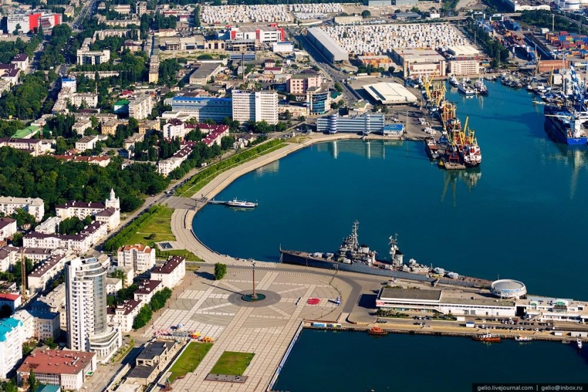 Novorossiysk and Gelendzhik from a height Novorossiysk and Gelendzhik from a height
