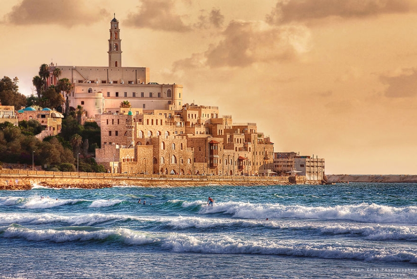 Nunca vas a adivinar dónde: la mezcla de la cultura del mundo y de la naturaleza en un pequeño país de Oriente medio Nunca vas a adivinar dónde: la mezcla de la cultura del mundo y de la naturaleza en un pequeño país de Oriente medio