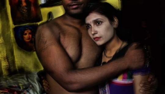 Obligados a comerciar para alimentar a sus padres ancianos: la vida en la India