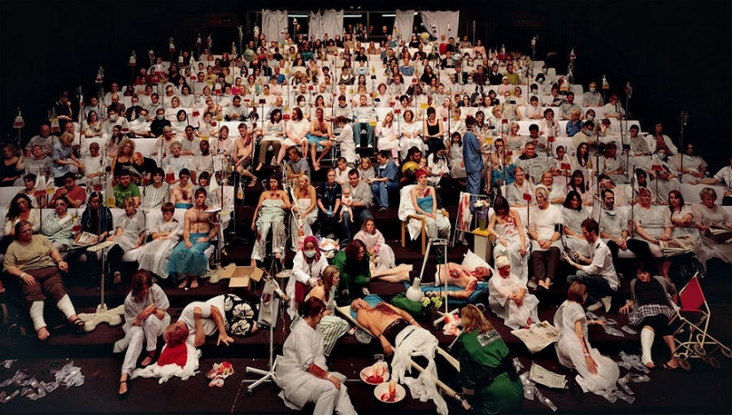 Obras monumentales del fotógrafo chino Wang Qingsong