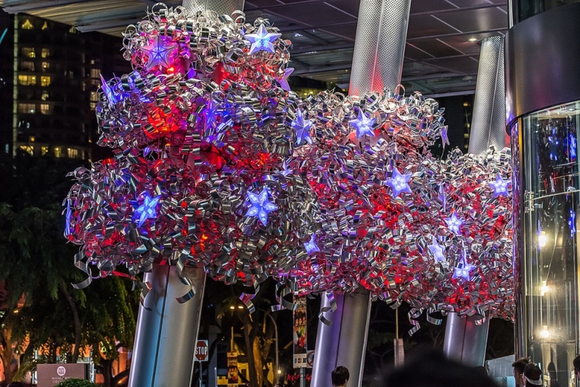 Ochard Road: What Singapore's most famous street looks like before Christmas and New Year Ochard Road: What Singapore's most famous street looks like before Christmas and New Year