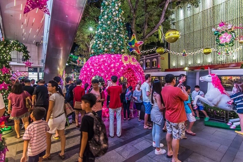 Ochard Road: What Singapore's most famous street looks like before Christmas and New Year Ochard Road: What Singapore's most famous street looks like before Christmas and New Year