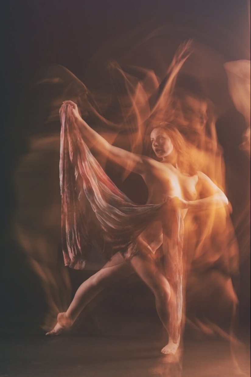 On the verge of light and shadow: erotic photographs by Andris Apsheniks