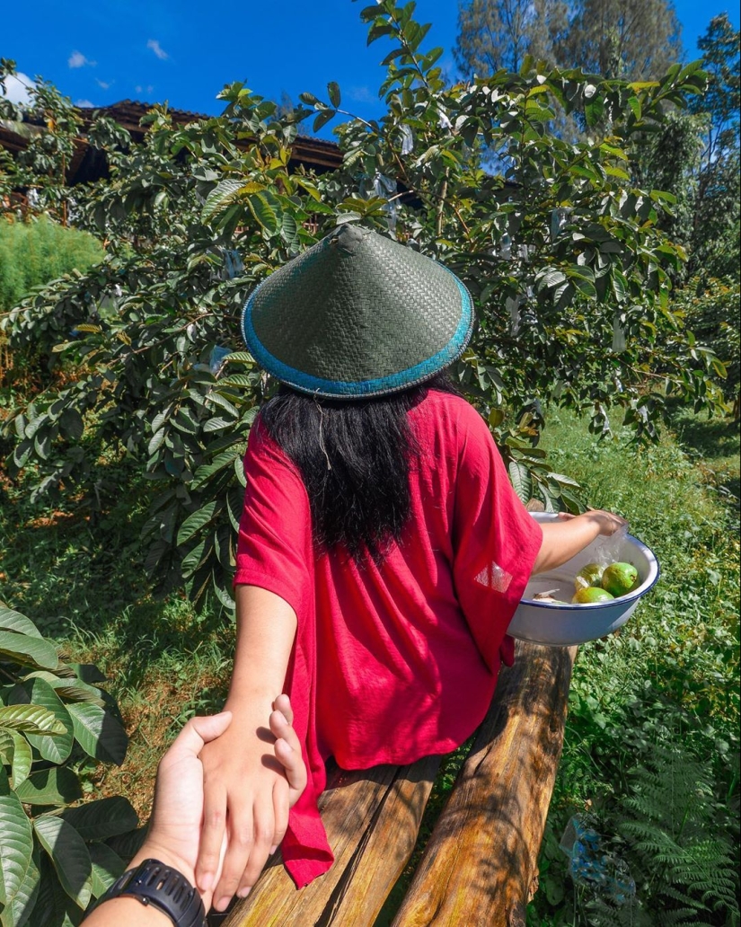 On the way to the kitchen: 30 cool photos of the flash mob "Follow me home"