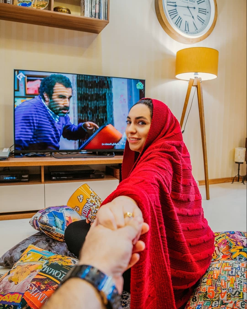 On the way to the kitchen: 30 cool photos of the flash mob "Follow me home"