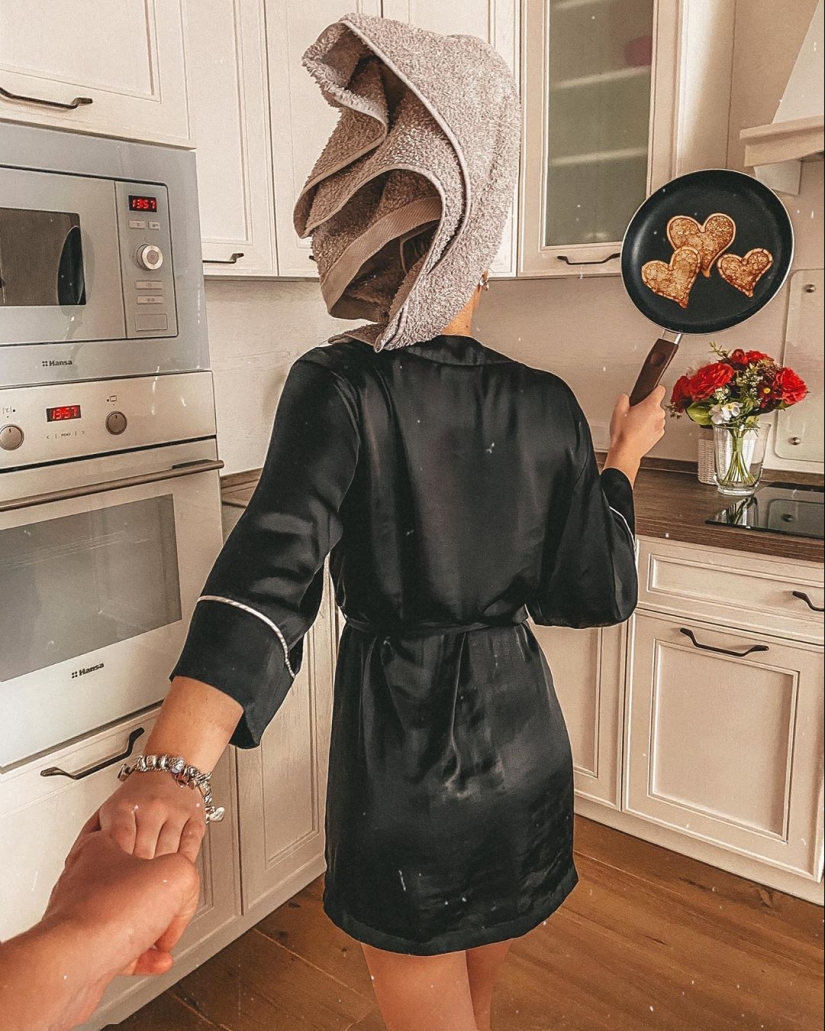 On the way to the kitchen: 30 cool photos of the flash mob "Follow me home"