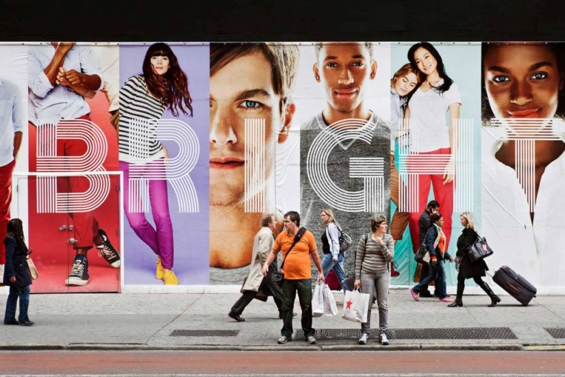 Ordinary people in the world of advertising luxury Ordinary people in the world of advertising luxury