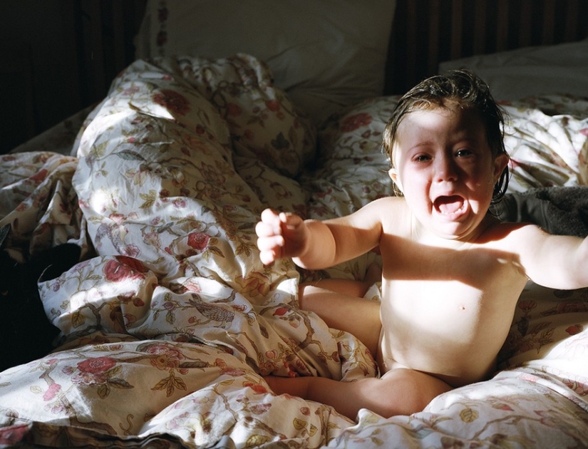 Orgullo en la familia: la vida cotidiana de una niña con síndrome de Down Orgullo en la familia: la vida cotidiana de una niña con síndrome de Down