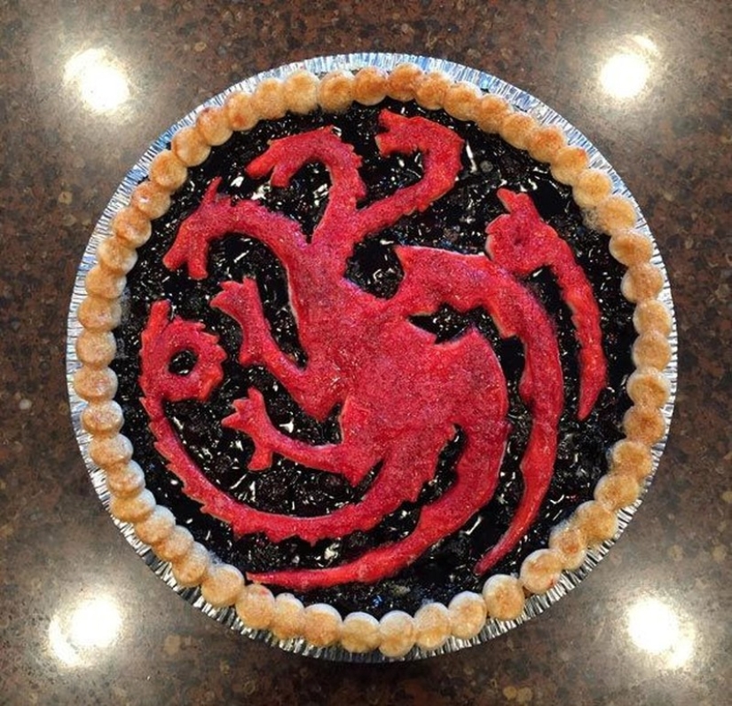 Original pies that are too pretty to eat