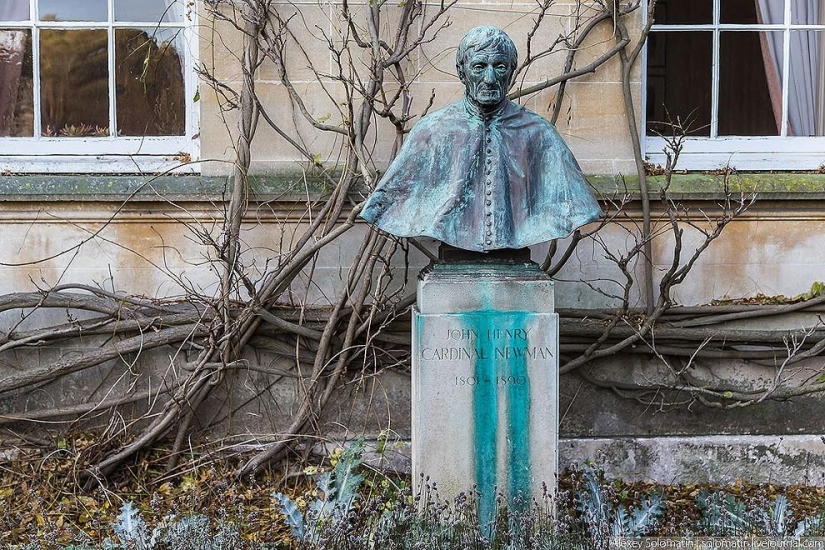 Oxford. Oxford University. Christmas Knowledge Day