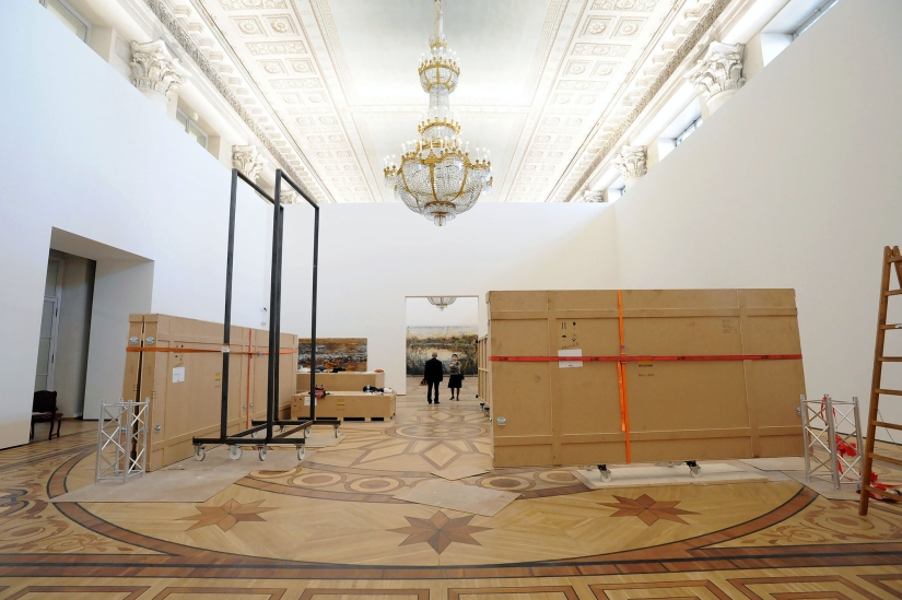 Paintings made of lead, grass and pain: how Anselm Kiefer's exhibition is mounted at the State Hermitage Museum