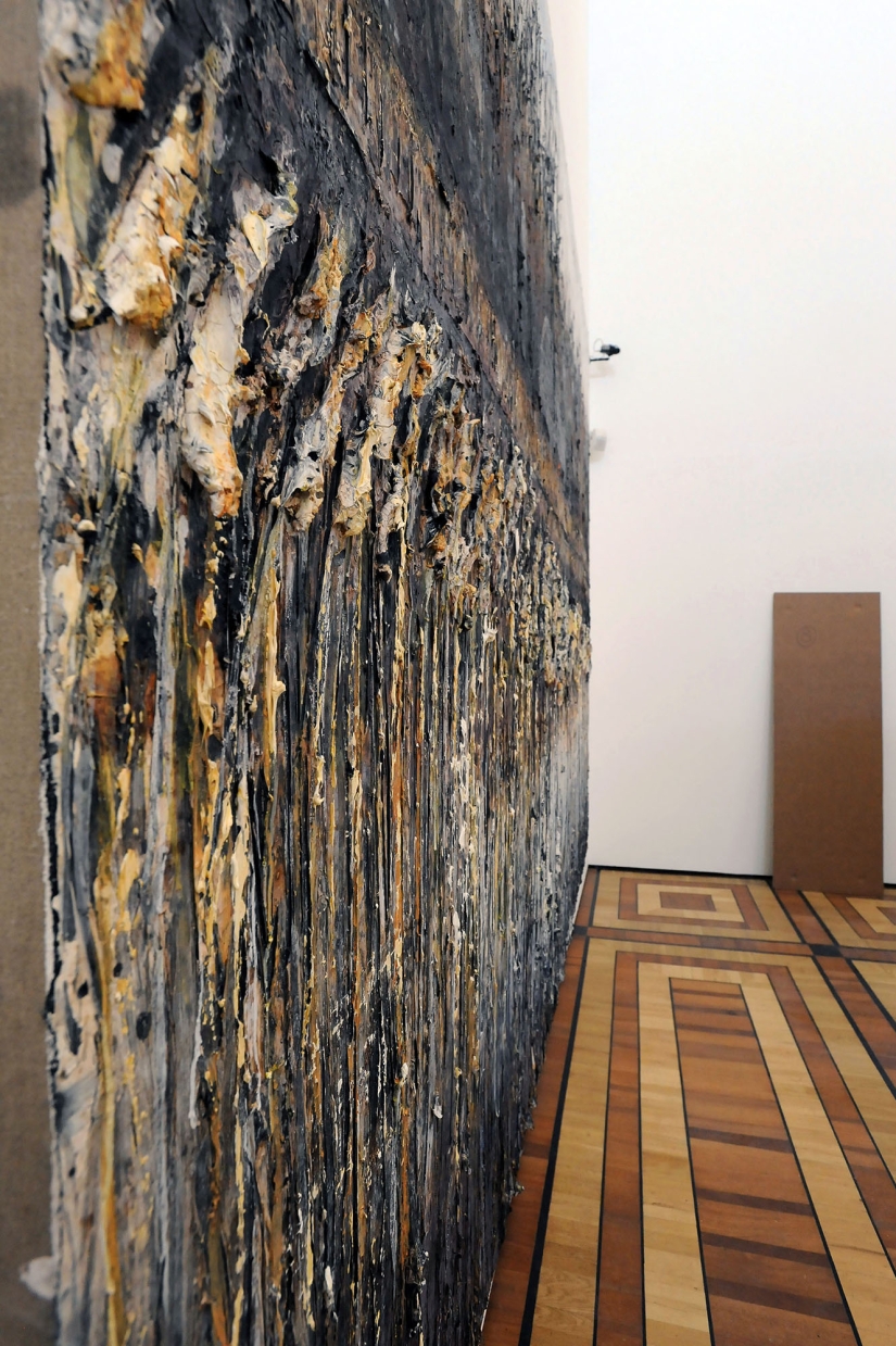 Paintings made of lead, grass and pain: how Anselm Kiefer's exhibition is mounted at the State Hermitage Museum