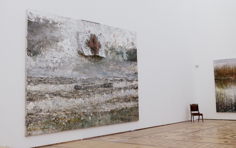 Paintings made of lead, grass and pain: how Anselm Kiefer's exhibition is mounted at the State Hermitage Museum