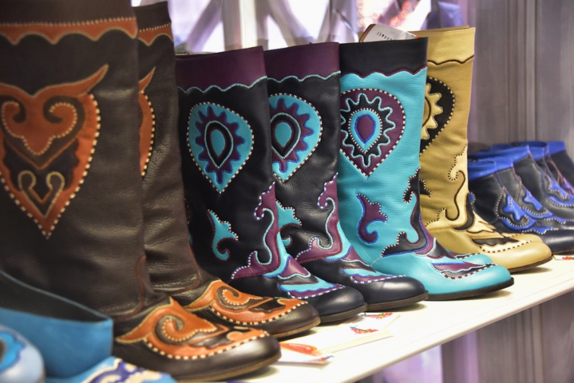 Pancakes with pike caviar and reconstruction of fist fights at the Moscow Maslenitsa Festival