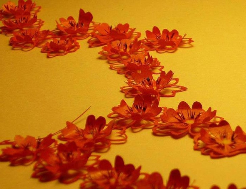 Paper carving by Japanese craftsman Akira Nagaya