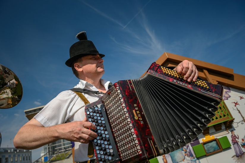 Paradise for "men in the prime of life" Paradise for "men in the prime of life"