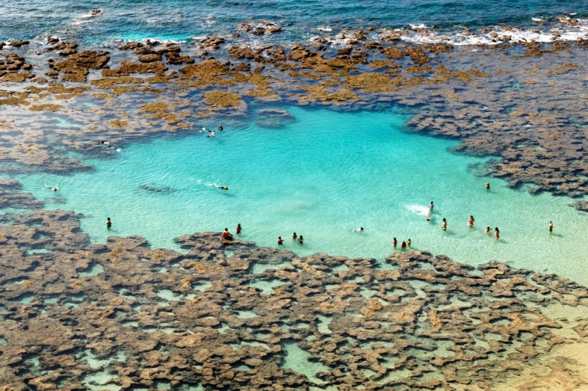 Paraíso terrenal - Playa hawaiana dentro de un antiguo cráter