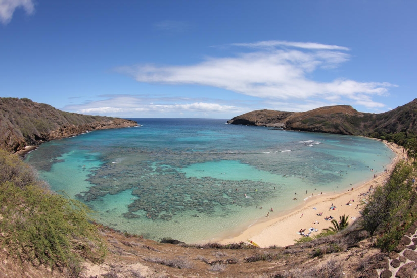 Paraíso terrenal - Playa hawaiana dentro de un antiguo cráter