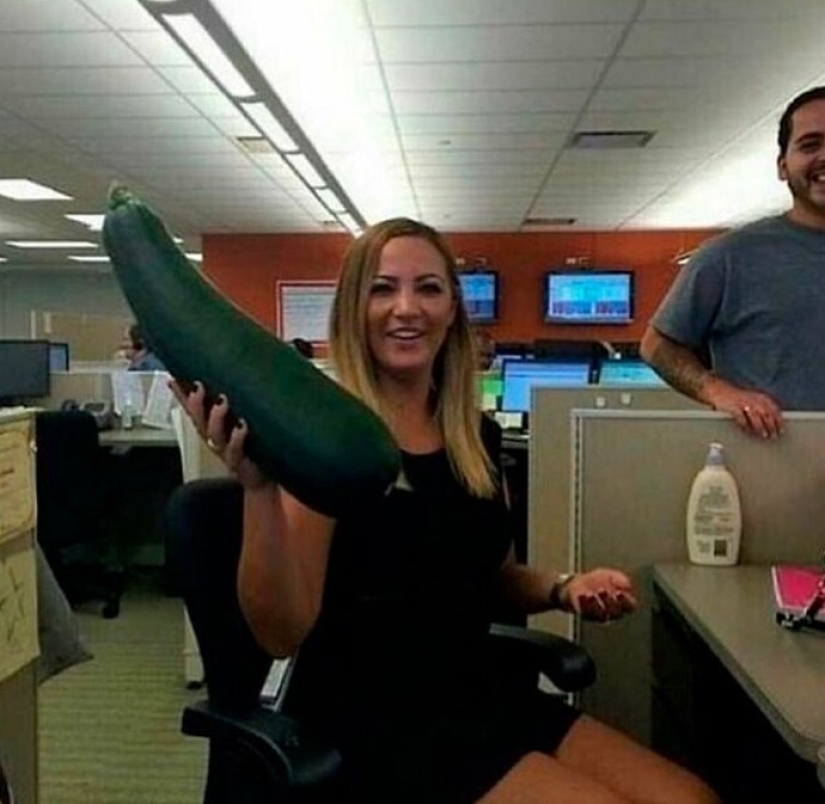 People show Christmas gifts that really pleased People show Christmas gifts that really pleased