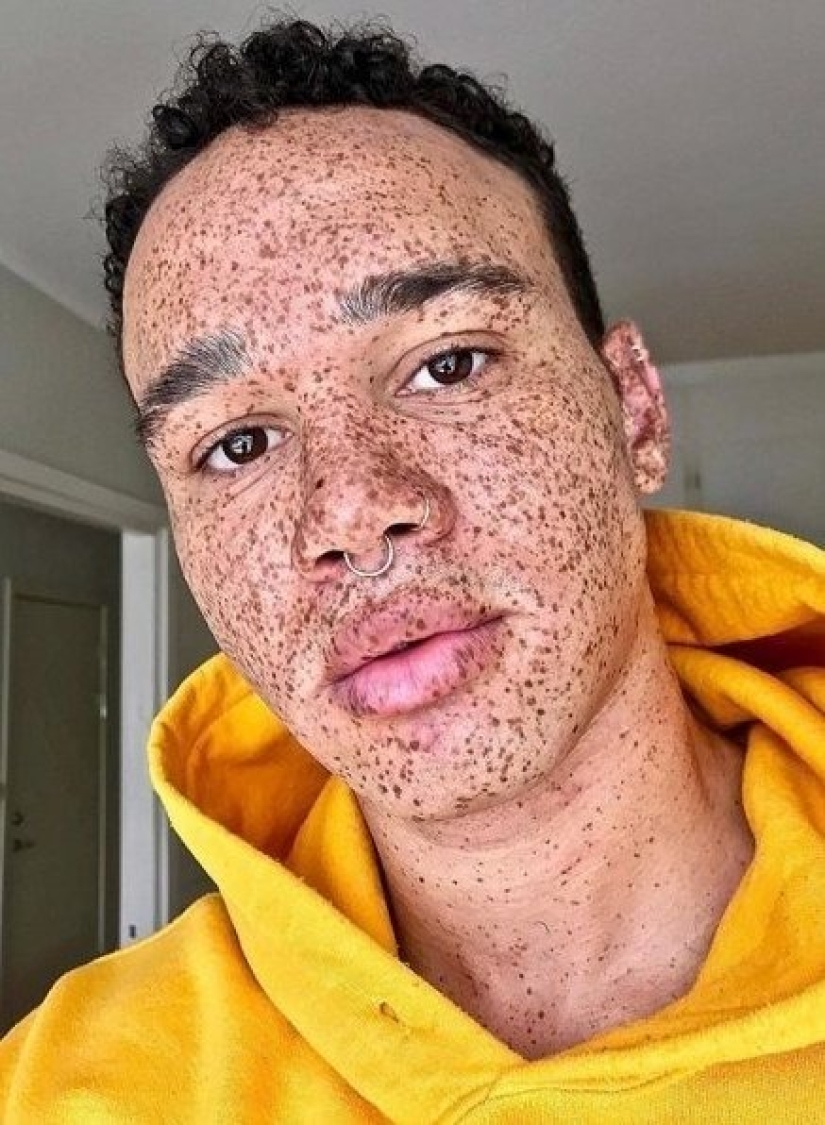 People with an unusual appearance. 8 photos