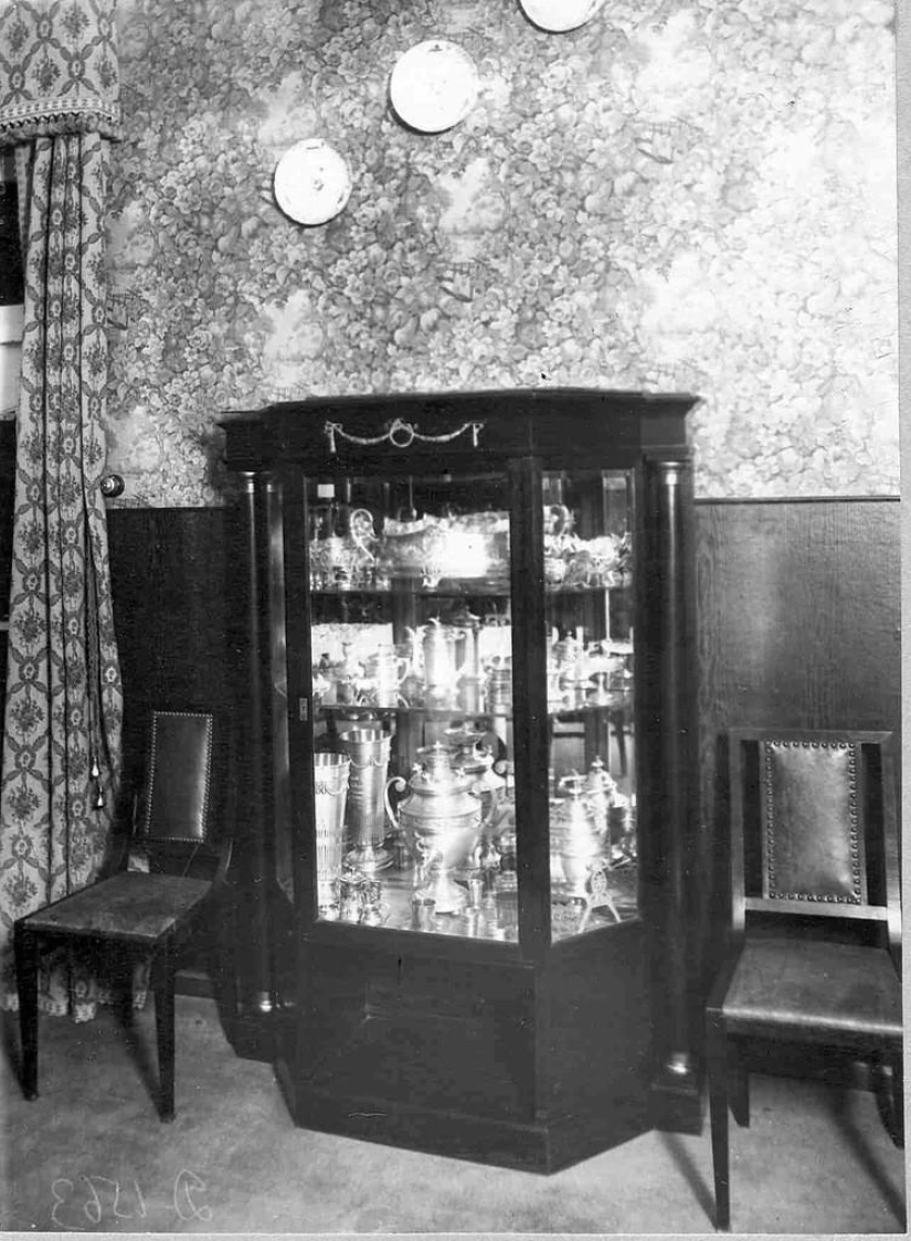 Petersburg communal apartments