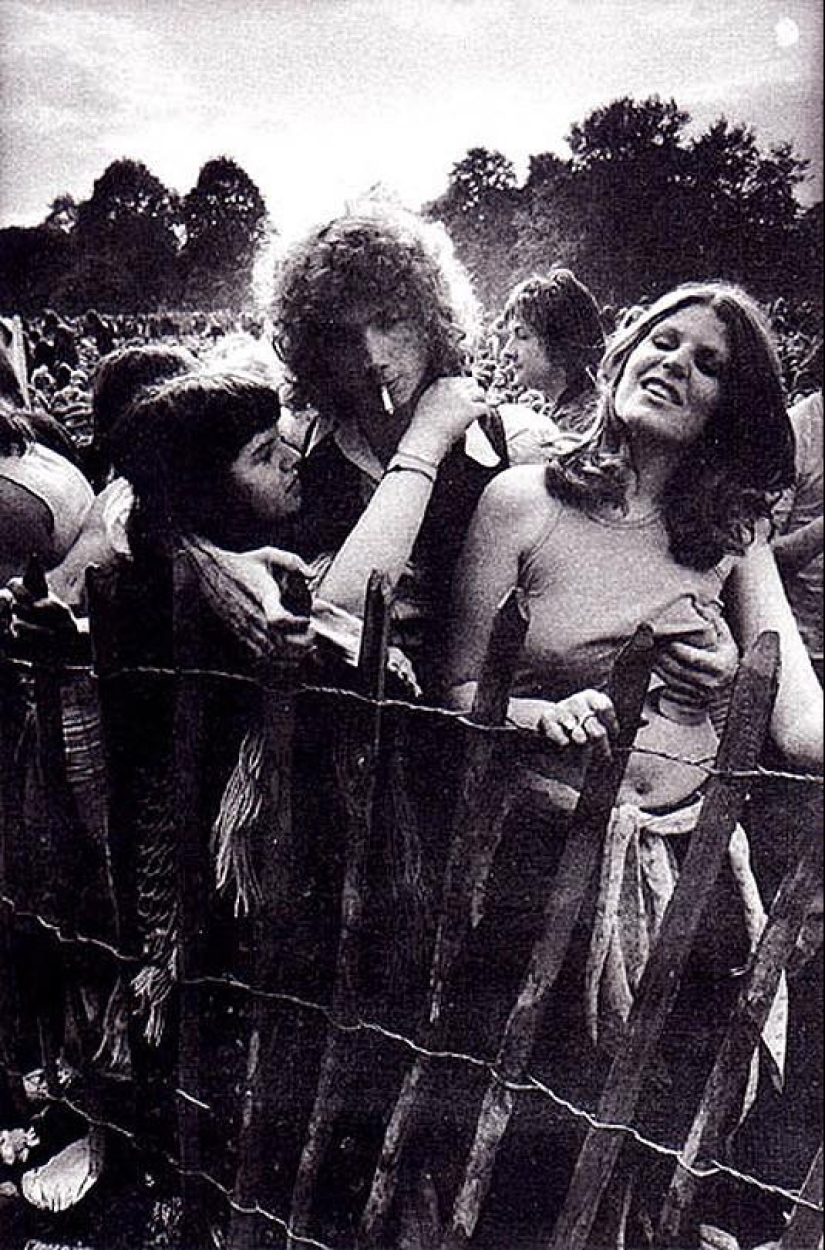 Photo from the rare edition of Ian Berry "The English" Photo from the rare edition of Ian Berry "The English"