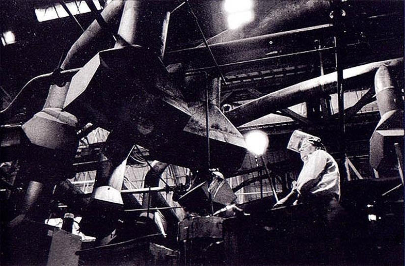 Photo from the rare edition of Ian Berry "The English" Photo from the rare edition of Ian Berry "The English"