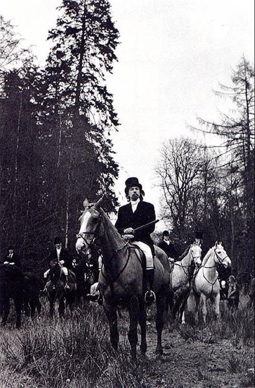 Photo from the rare edition of Ian Berry "The English" Photo from the rare edition of Ian Berry "The English"