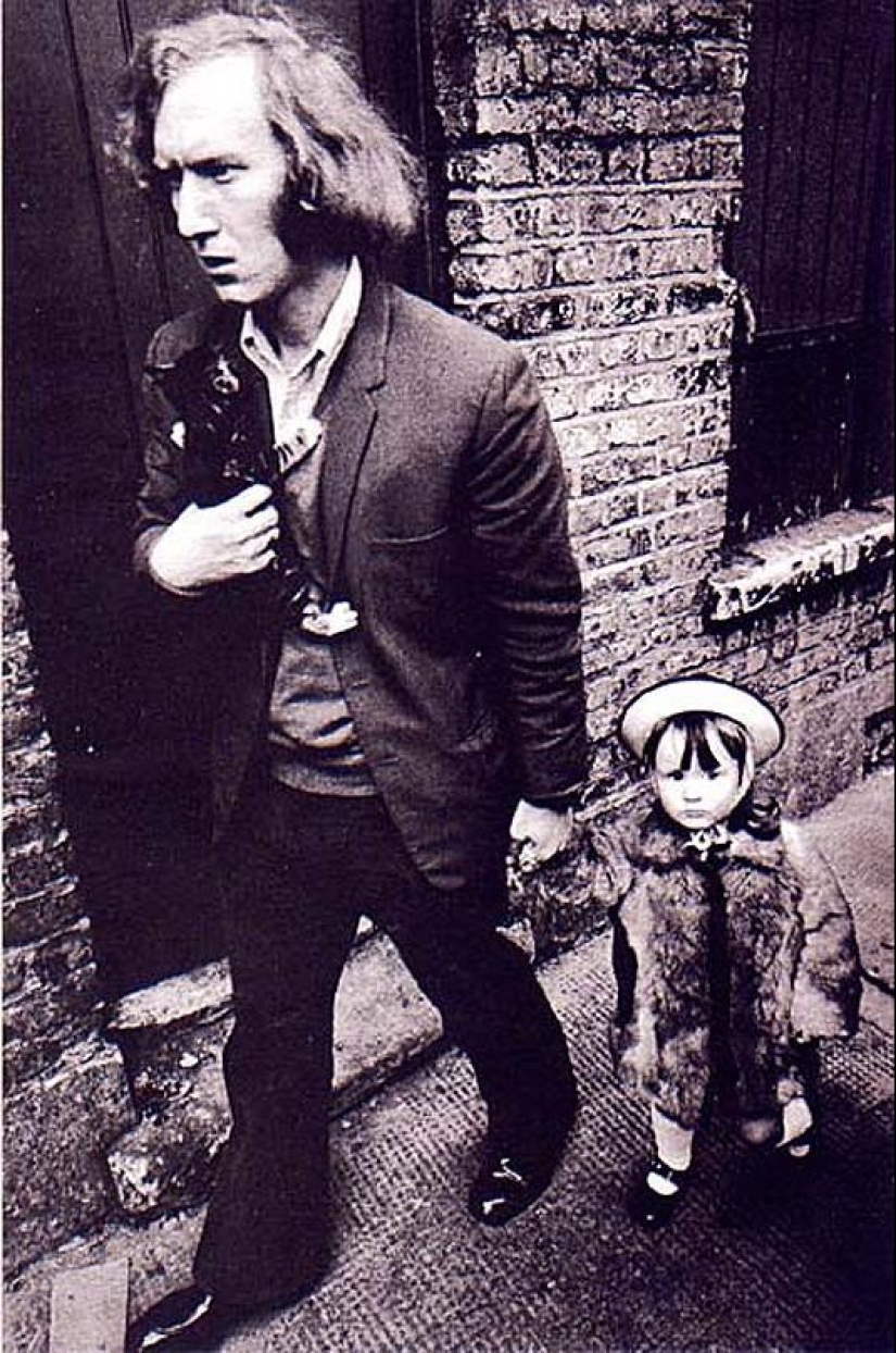 Photo from the rare edition of Ian Berry "The English" Photo from the rare edition of Ian Berry "The English"