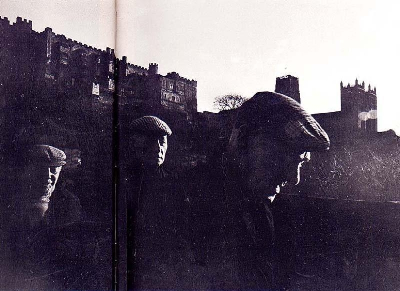 Photo from the rare edition of Ian Berry "The English" Photo from the rare edition of Ian Berry "The English"