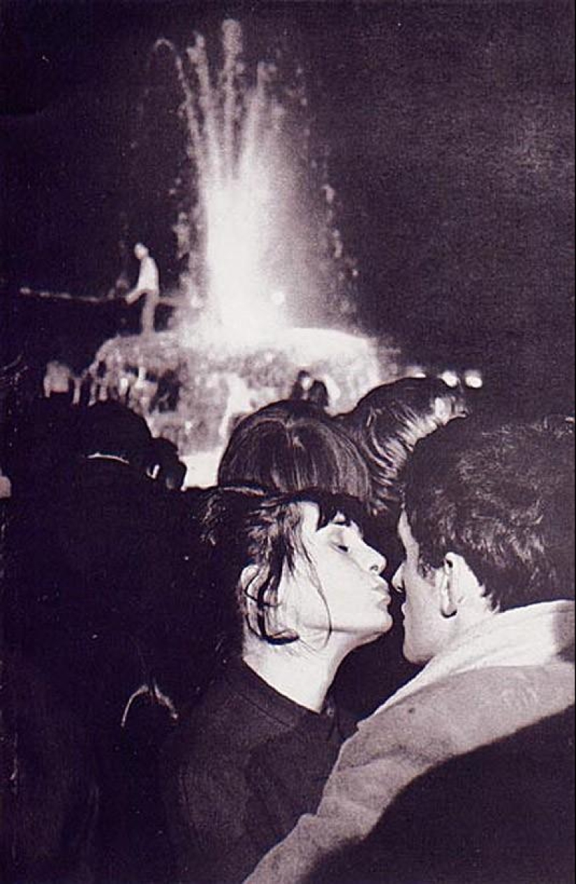 Photo from the rare edition of Ian Berry "The English" Photo from the rare edition of Ian Berry "The English"