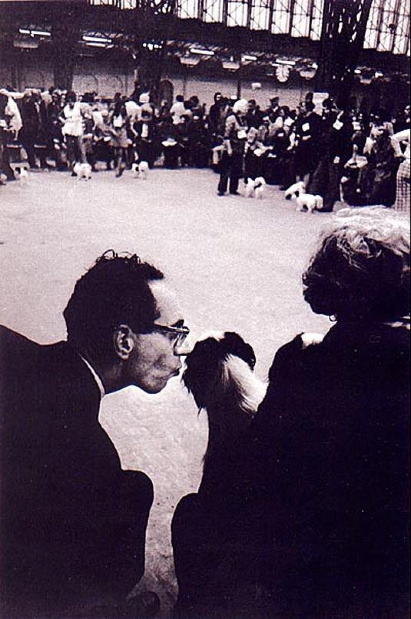 Photo from the rare edition of Ian Berry "The English" Photo from the rare edition of Ian Berry "The English"